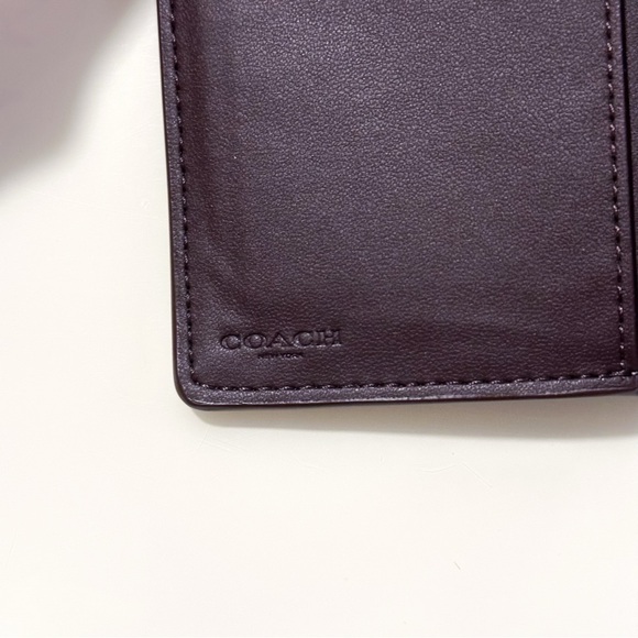 Coach Wallet - Picture 7 of 8